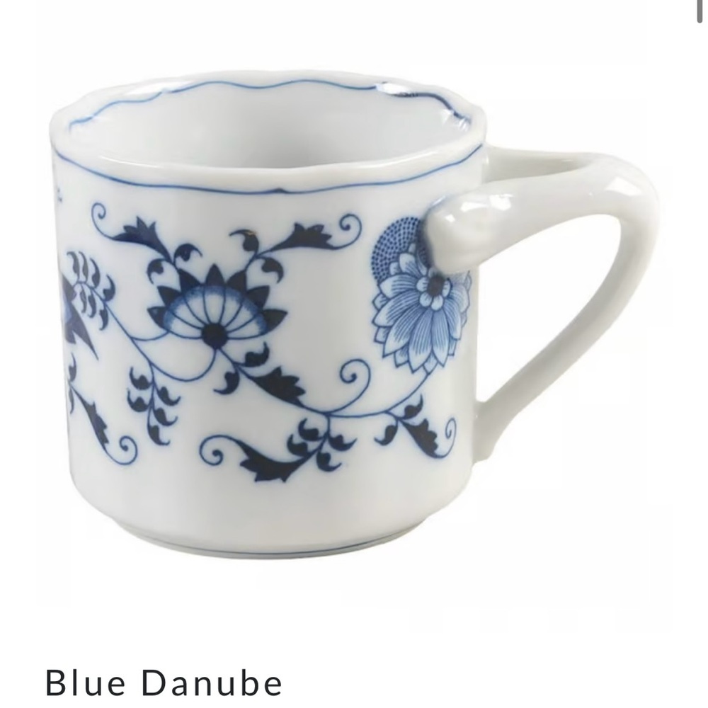 4 Vintage Blue Danube - White and Blue Mugs
